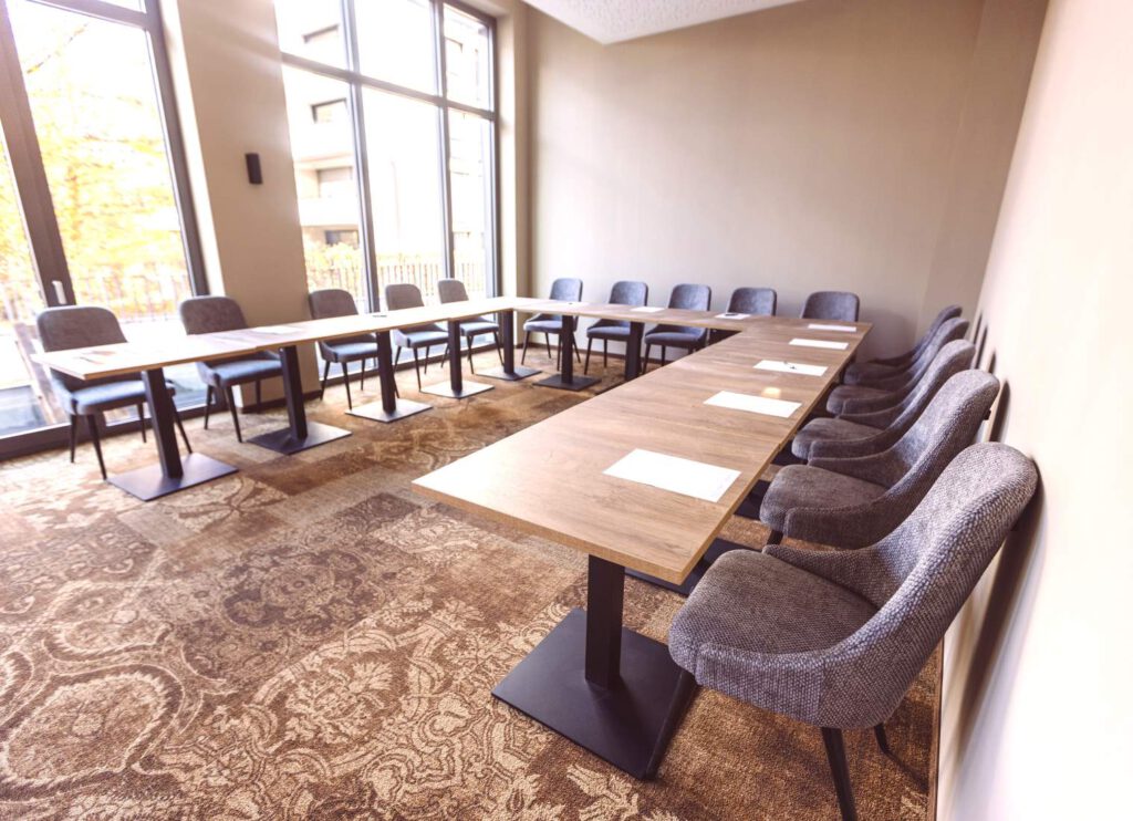 Konferenzraum (2) Tagungs- Seminarraum