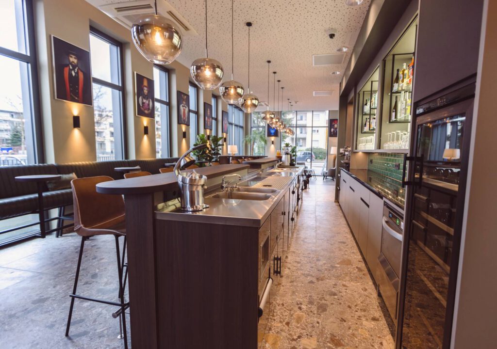 Smoking und Bar (7) Bar in Hotel Lobby